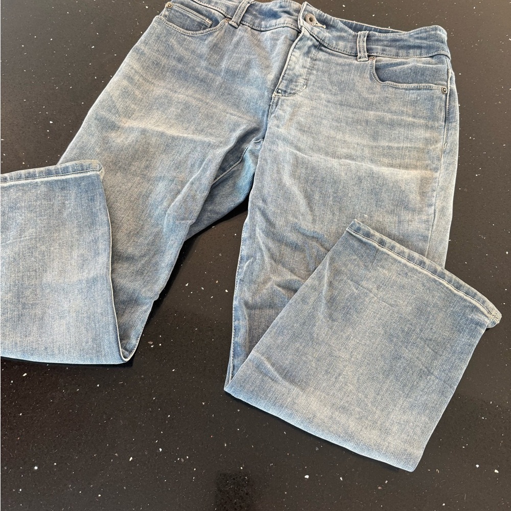 So Slimming Chico’s Blue Jeans Size 0 - Picture 4 of 8